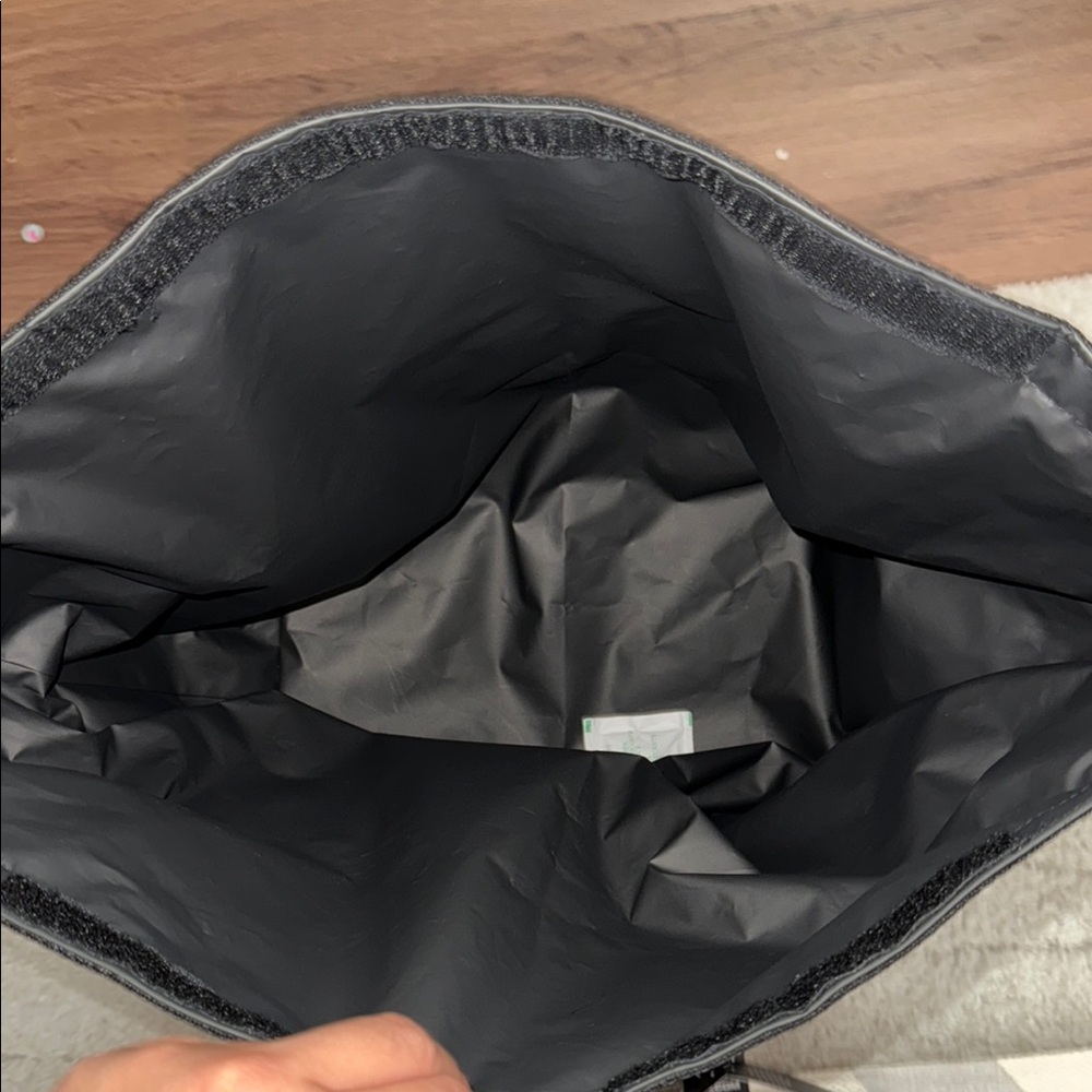 Volcom cooler bag - Picture 2 of 5